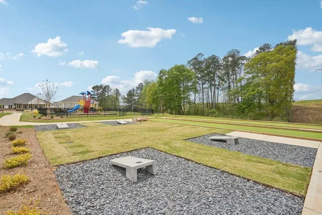 $399,900 | 320 Silverleaf Trail, Bethlehem, GA 30620