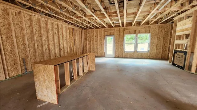 $399,900 | 320 Silverleaf Trail, Bethlehem, GA 30620