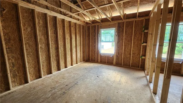 $399,900 | 320 Silverleaf Trail, Bethlehem, GA 30620