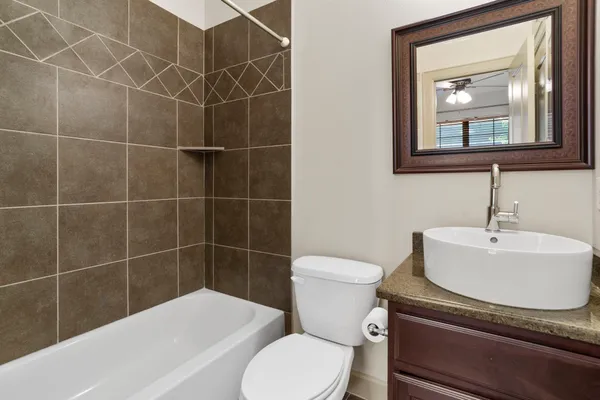 $3,000 | 1218 Sandman Street, Houston, TX 77007