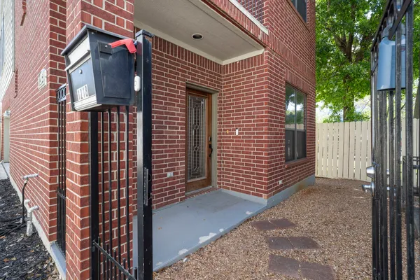$3,000 | 1218 Sandman Street, Houston, TX 77007