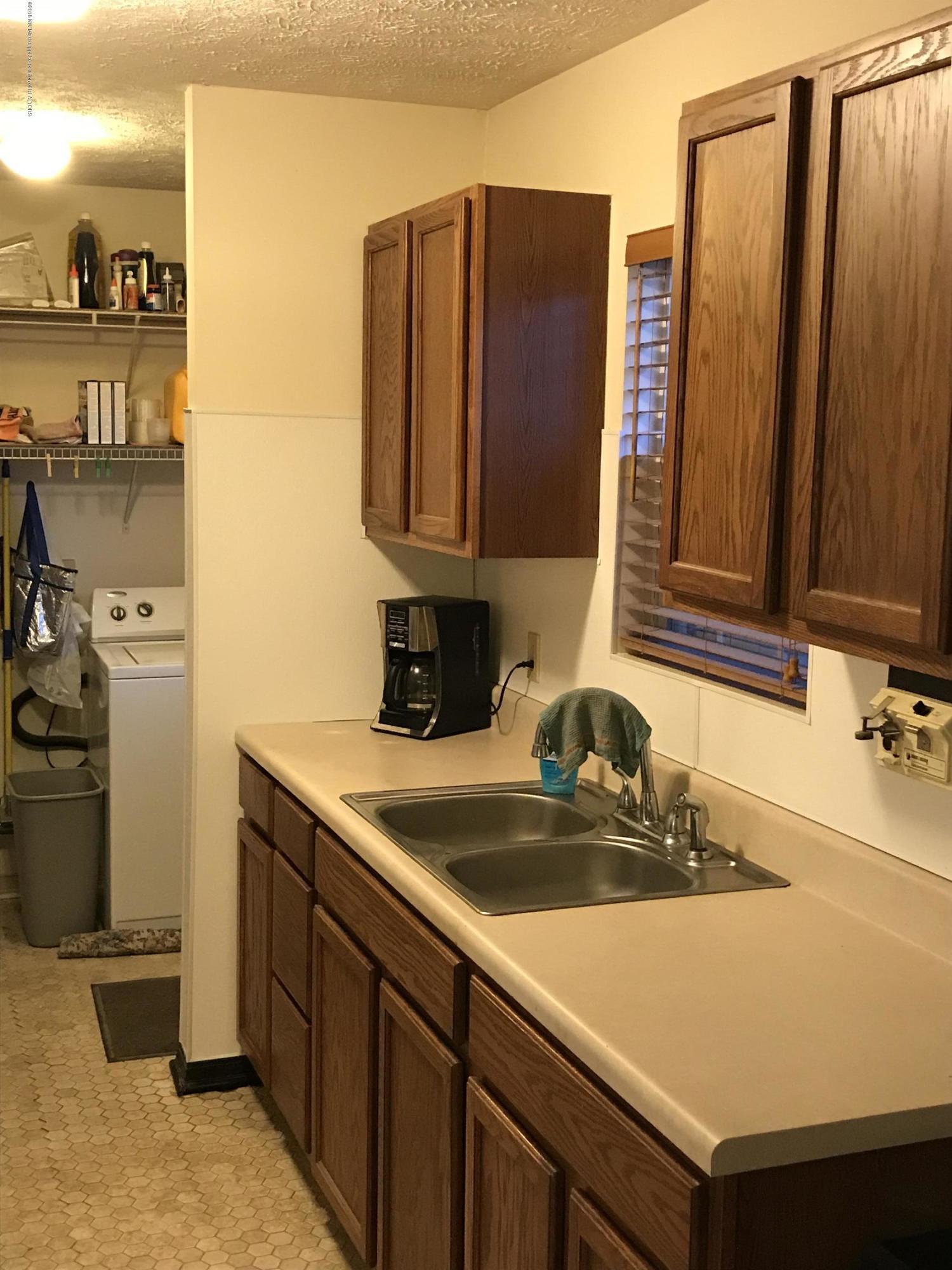 856 Cayce Road Byhalia, MS 38611 - Photo 12 of 19 IMG_0549