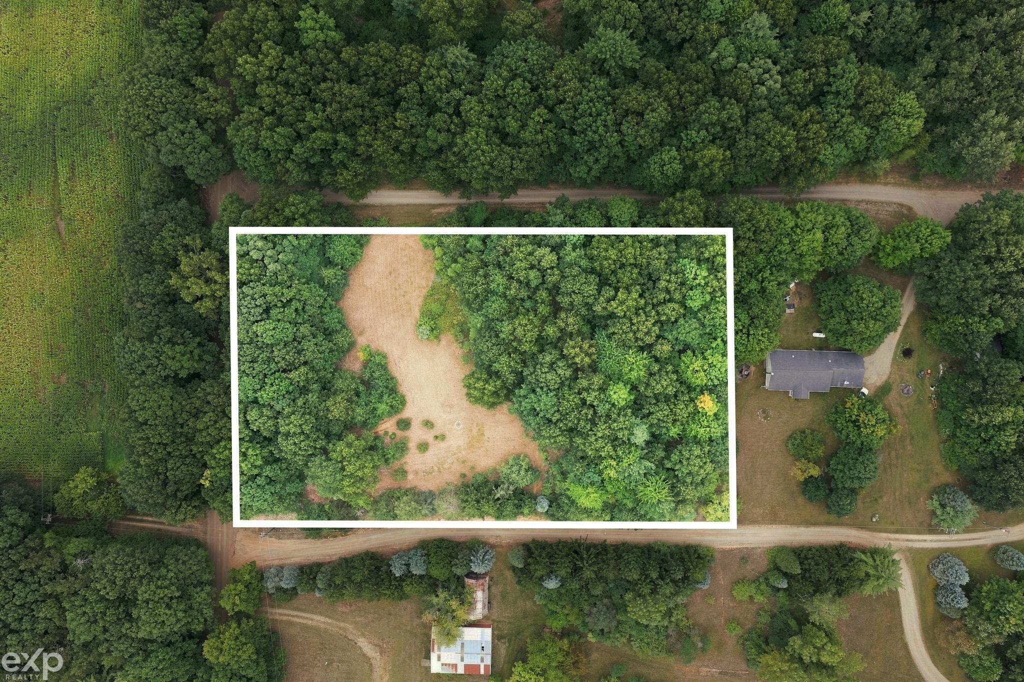 5232 Hasslick Road North Branch, MI 48461 - Photo 1 of 12 Gallery Image 1