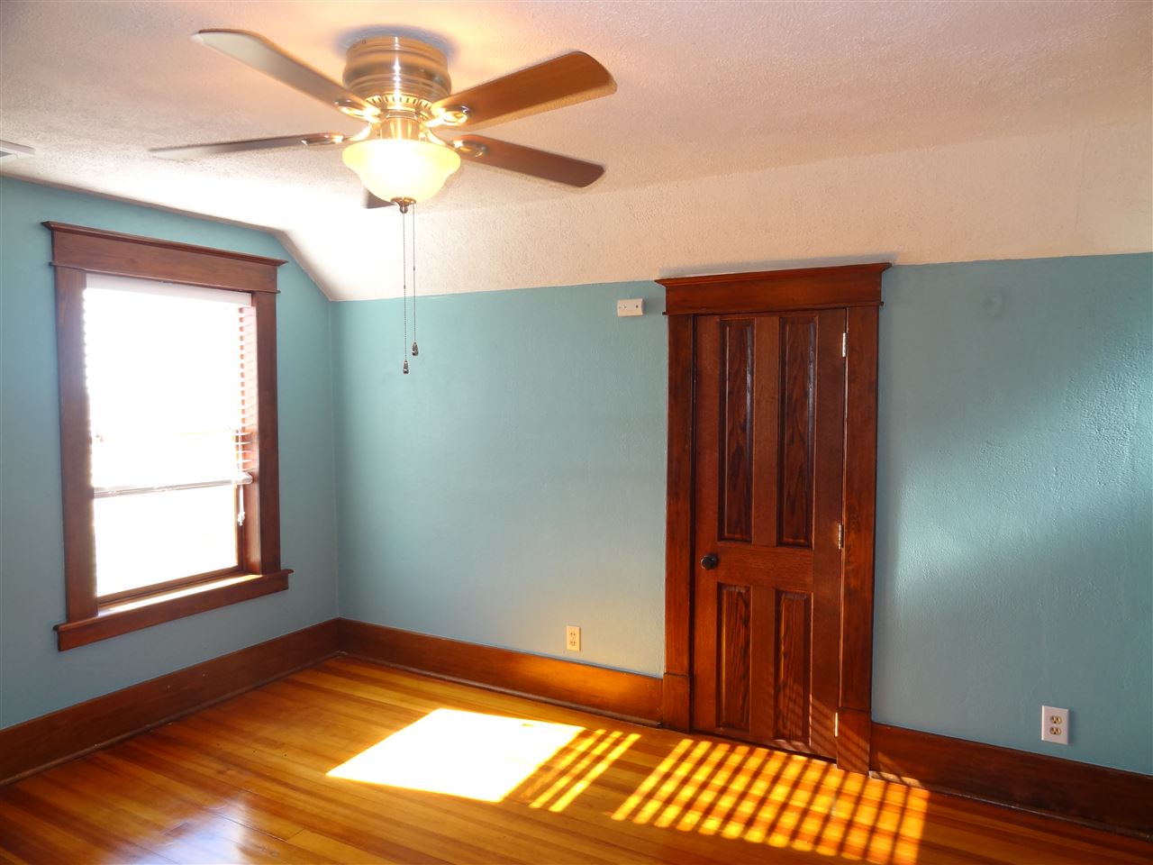 363 F Street Conroy, IA 52220 - Photo 11 of 23 Gallery Image 11