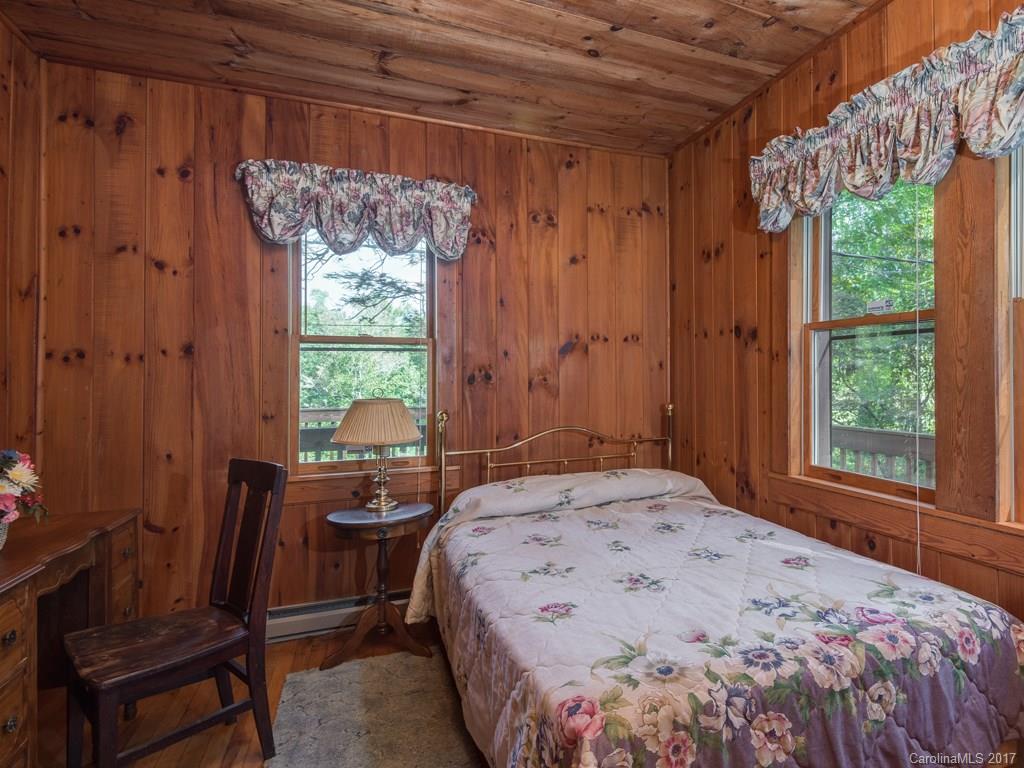 1908 Lamb Mountain Road Hendersonville, NC 28792 - Photo 12 of 24