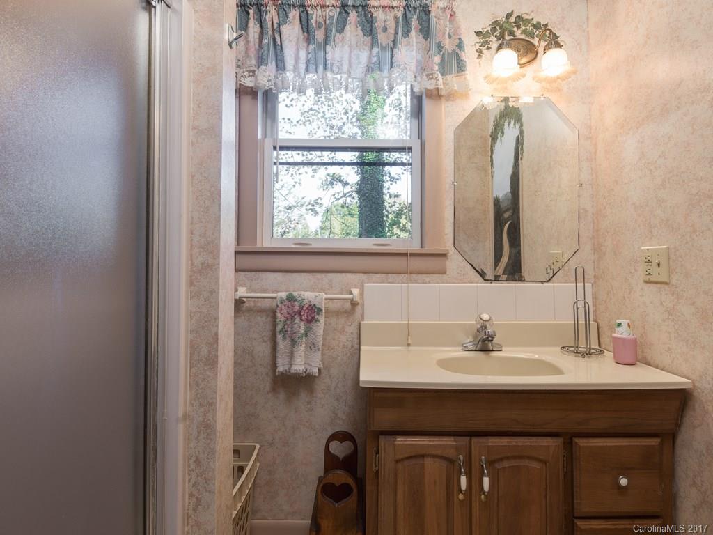 1908 Lamb Mountain Road Hendersonville, NC 28792 - Photo 13 of 24