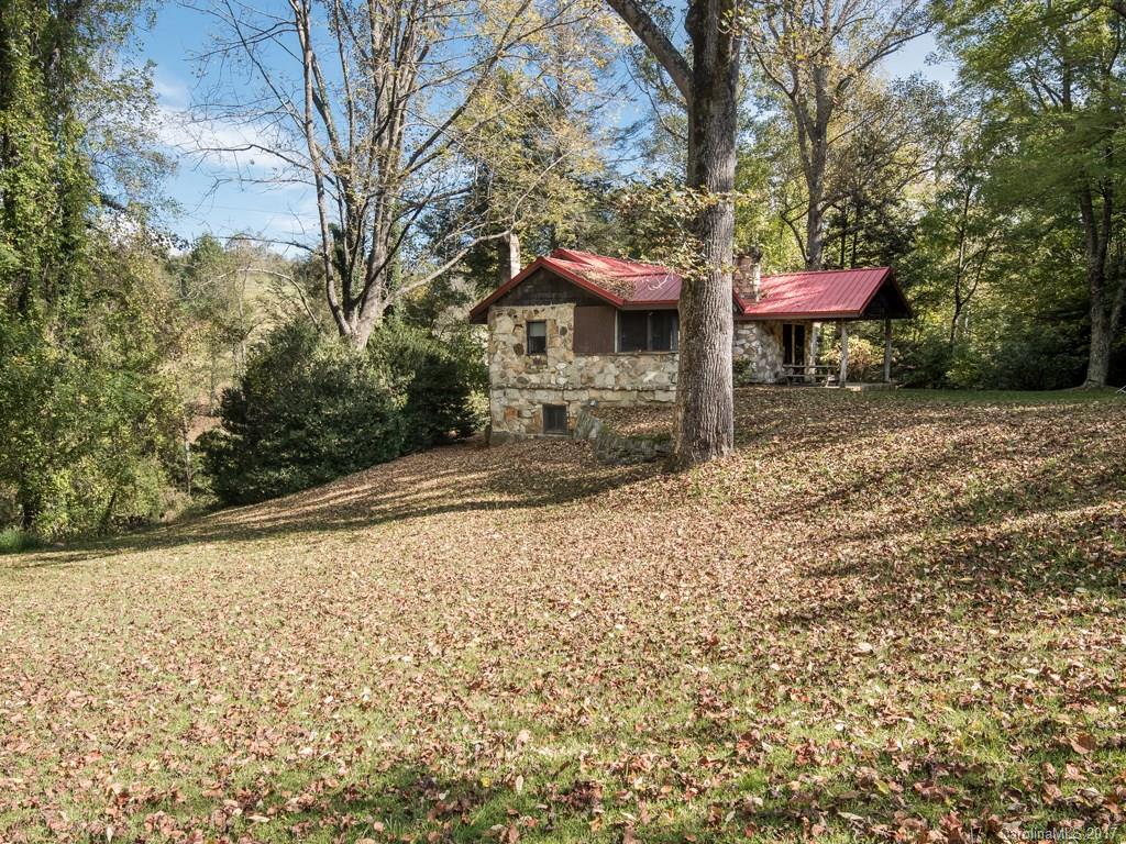 1908 Lamb Mountain Road Hendersonville, NC 28792 - Photo 18 of 24