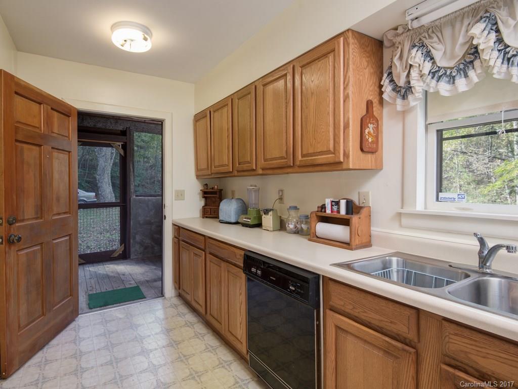 1908 Lamb Mountain Road Hendersonville, NC 28792 - Photo 8 of 24