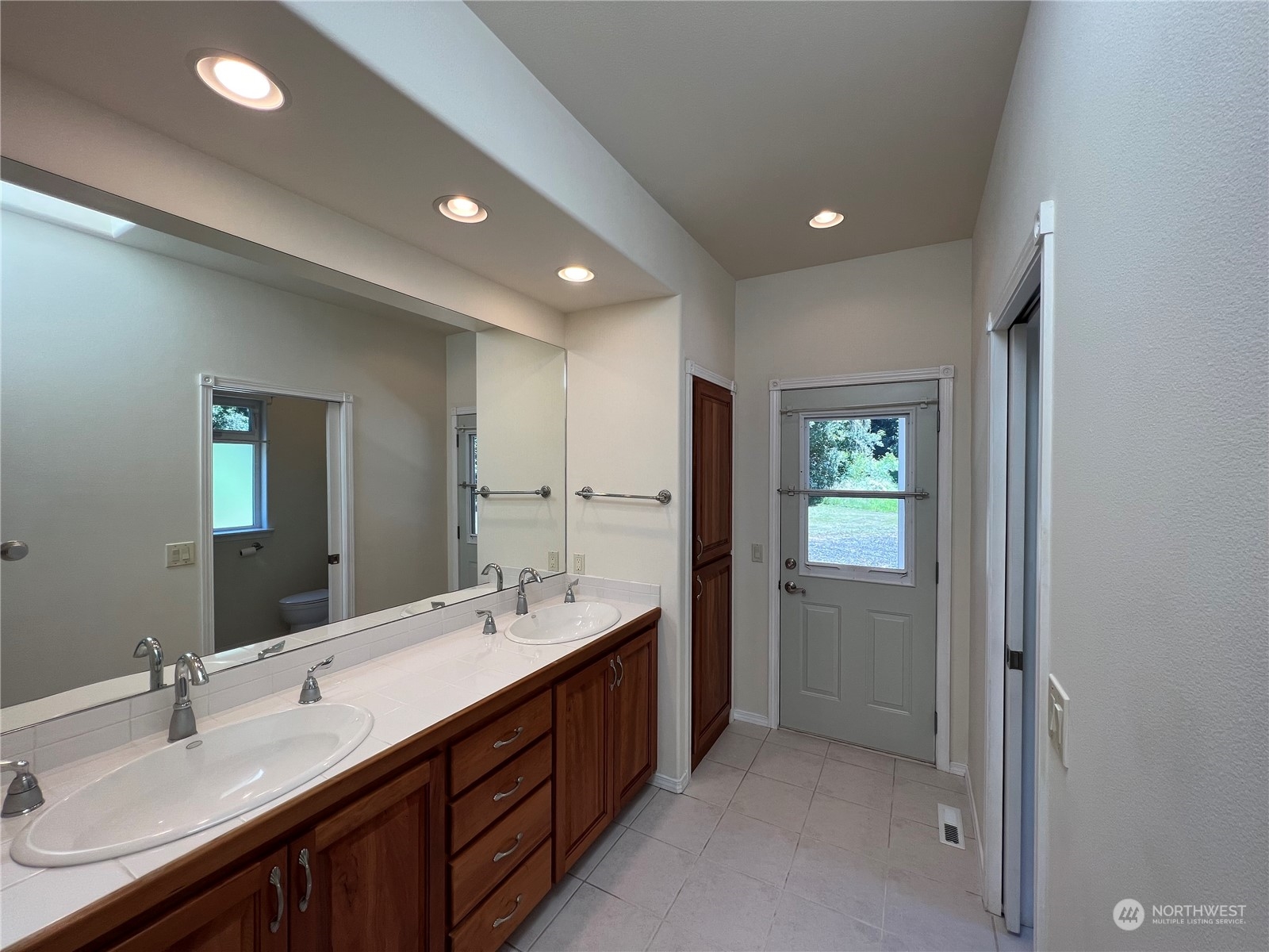 215 Equus Lane Sequim, WA 98382 - Photo 17 of 40 Gallery Image 17