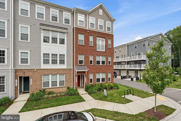 $2,995 | 10501 John Glenn Street, Lanham, MD 20706