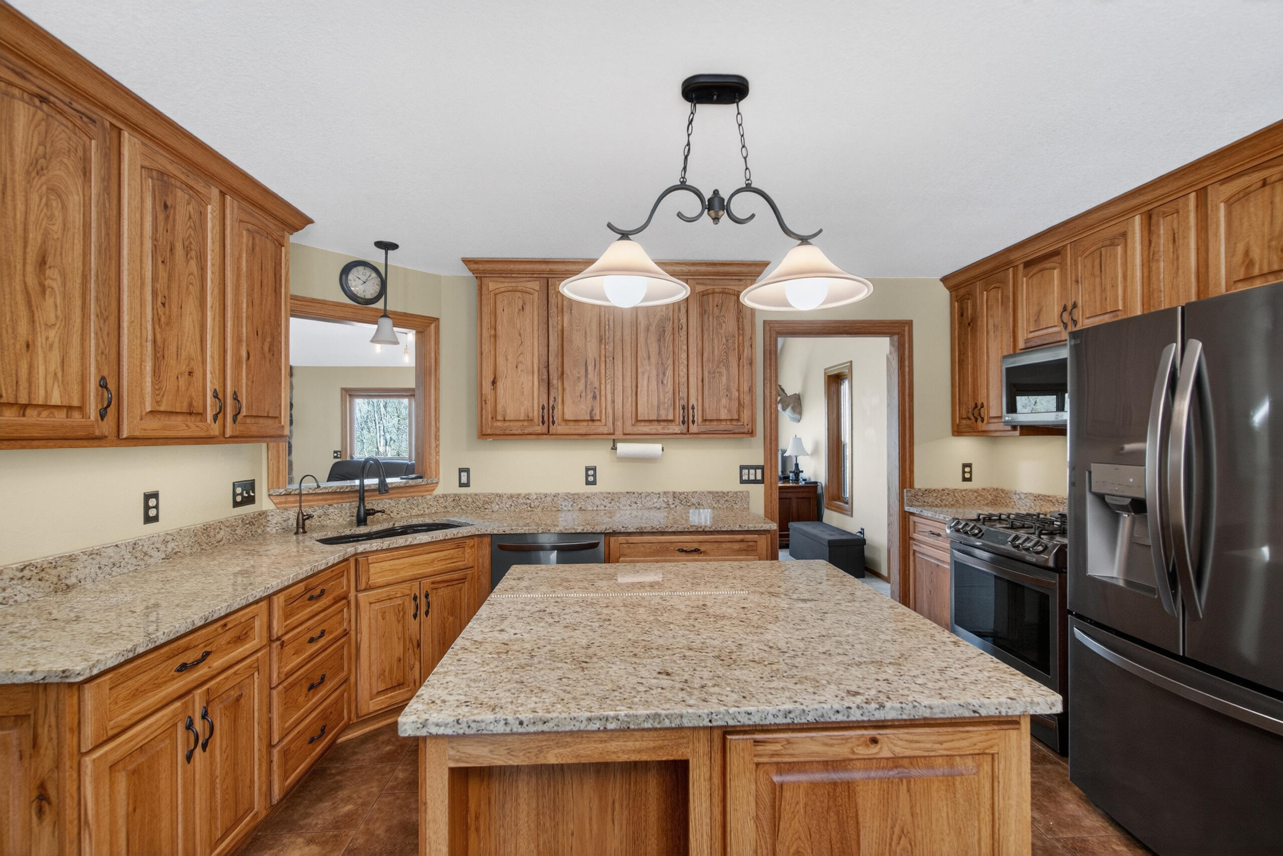 9355 St Kilian Heights Road Wayne, WI 53002 - Photo 5 of 61 DSC06533