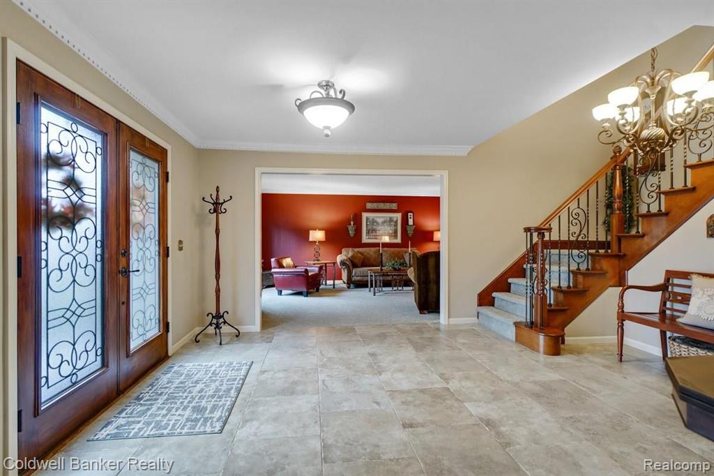 1989 Mapleridge Road Rochester Hills, MI 48309 - Photo 5 of 50