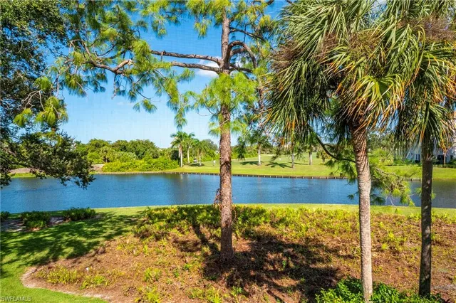 $389,000 | 26991 Clarkston Drive, Unit 8202, Bonita Springs, FL 34135