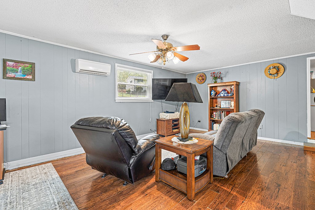 590 Relax Street Waterloo, SC 29384 - Photo 5 of 37