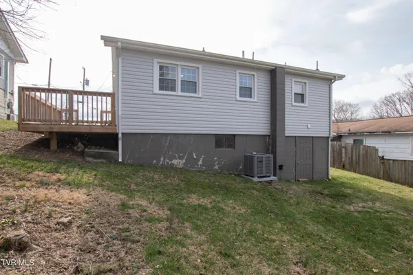 $243,500 | 2751 Everett Street, Bristol, VA 24201