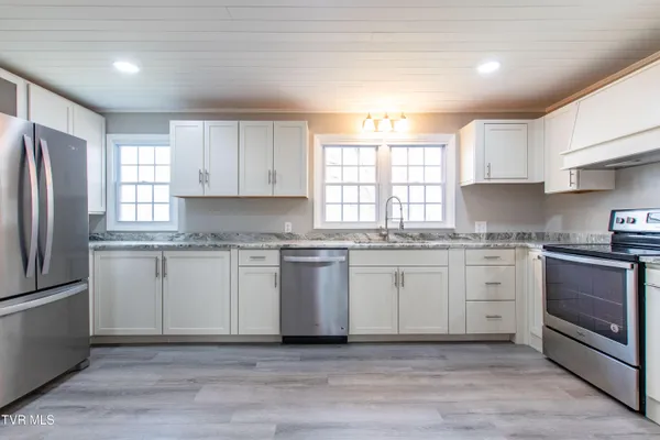 $243,500 | 2751 Everett Street, Bristol, VA 24201