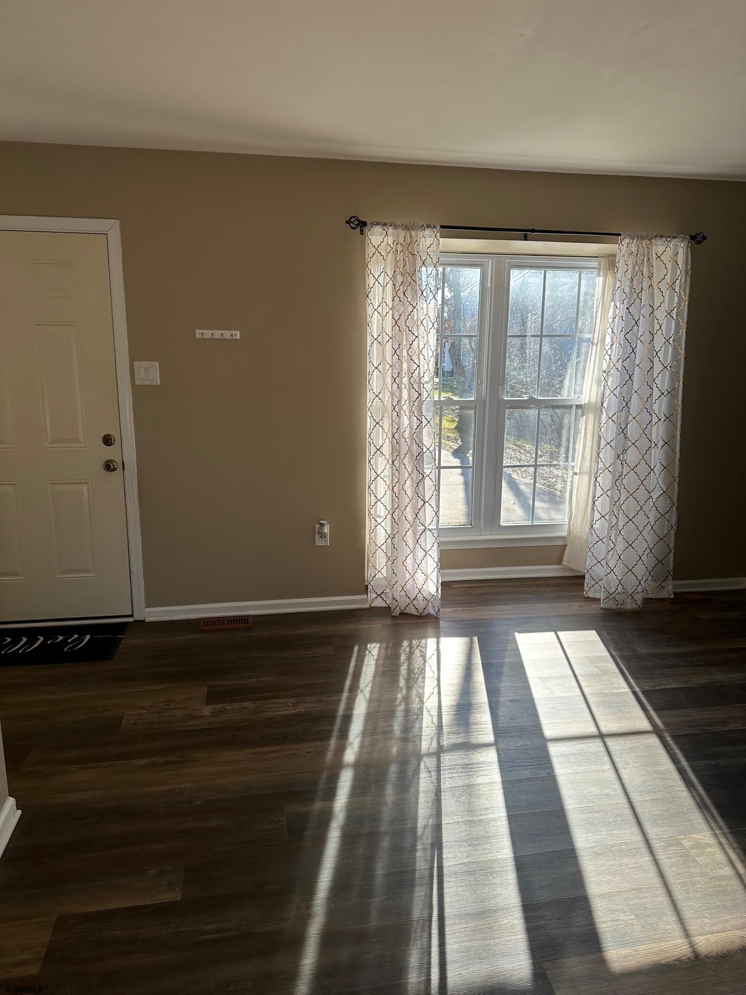 19 Cedar Court Somers Point, NJ 08244 - Photo 13 of 20 a view of an empty room with a window