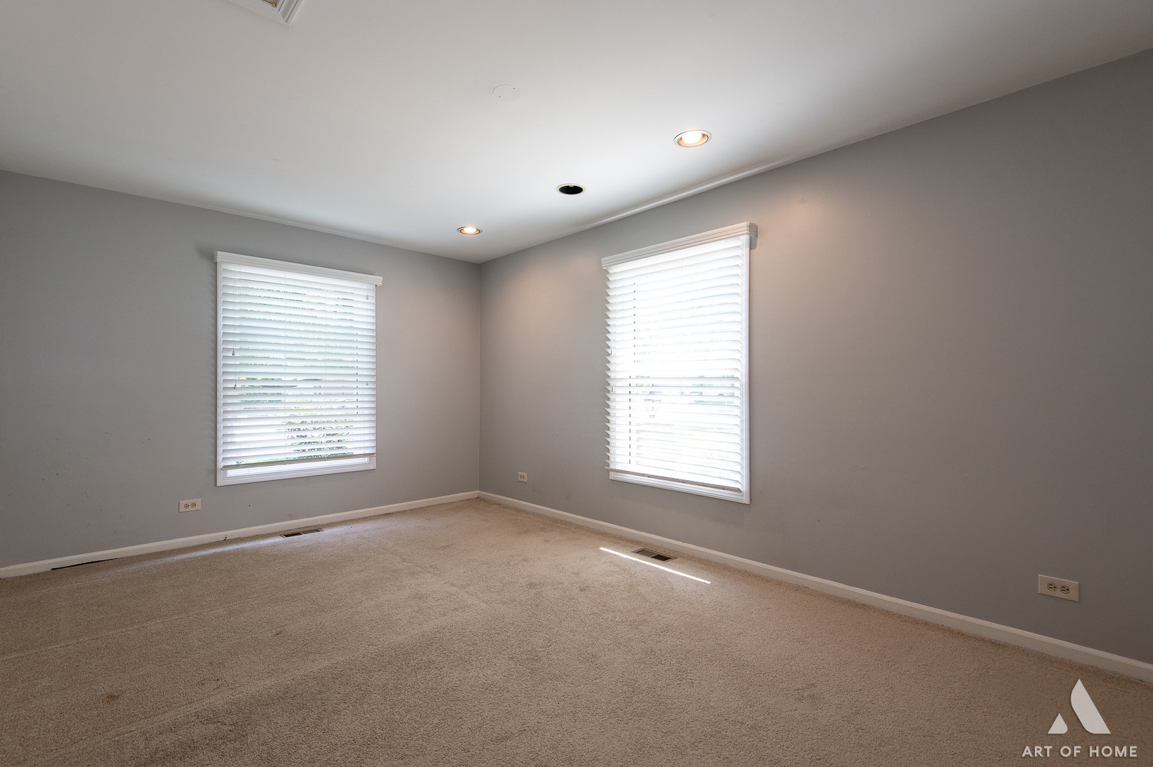 61 Willow Parkway Buffalo Grove, IL 60089 - Photo 23 of 34 a view of an empty room with a window