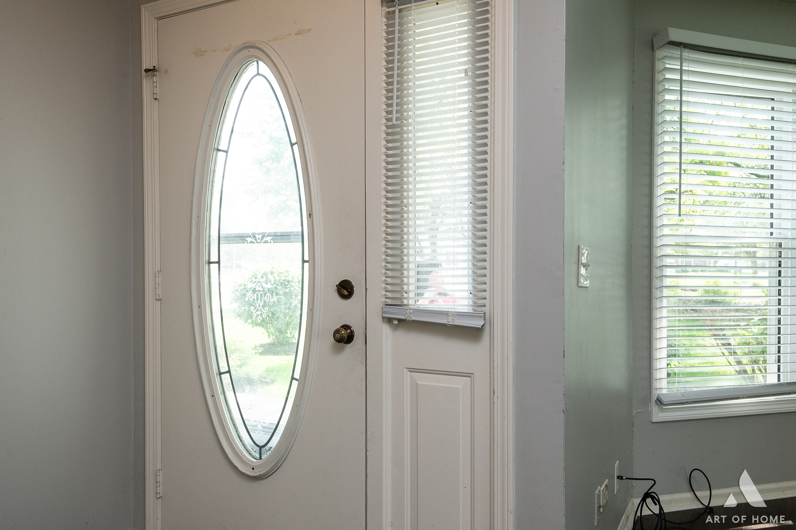 61 Willow Parkway Buffalo Grove, IL 60089 - Photo 5 of 34 a view of a livingroom with a window