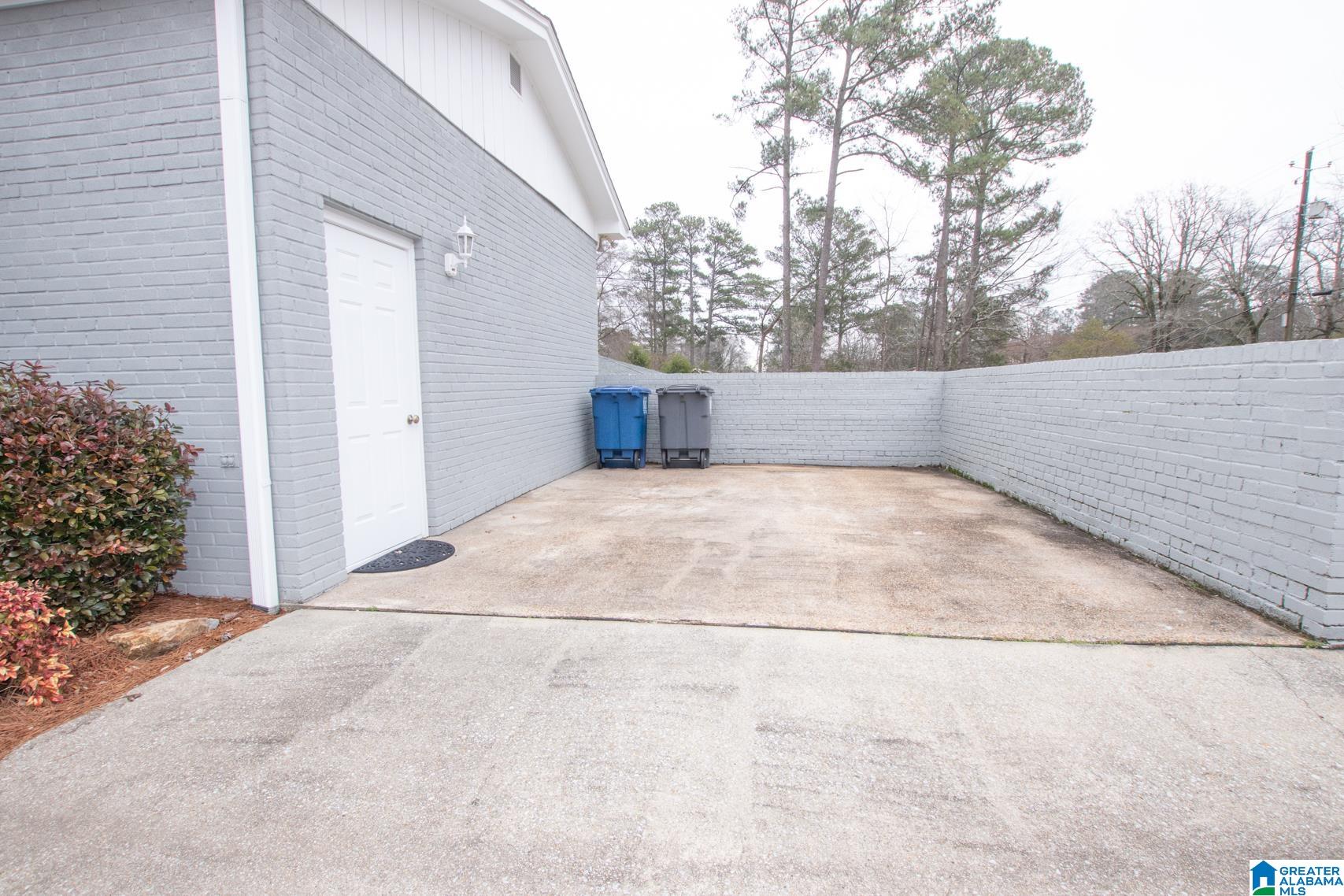 2025 Chapel Road Birmingham, AL 35226 - Photo 4 of 34