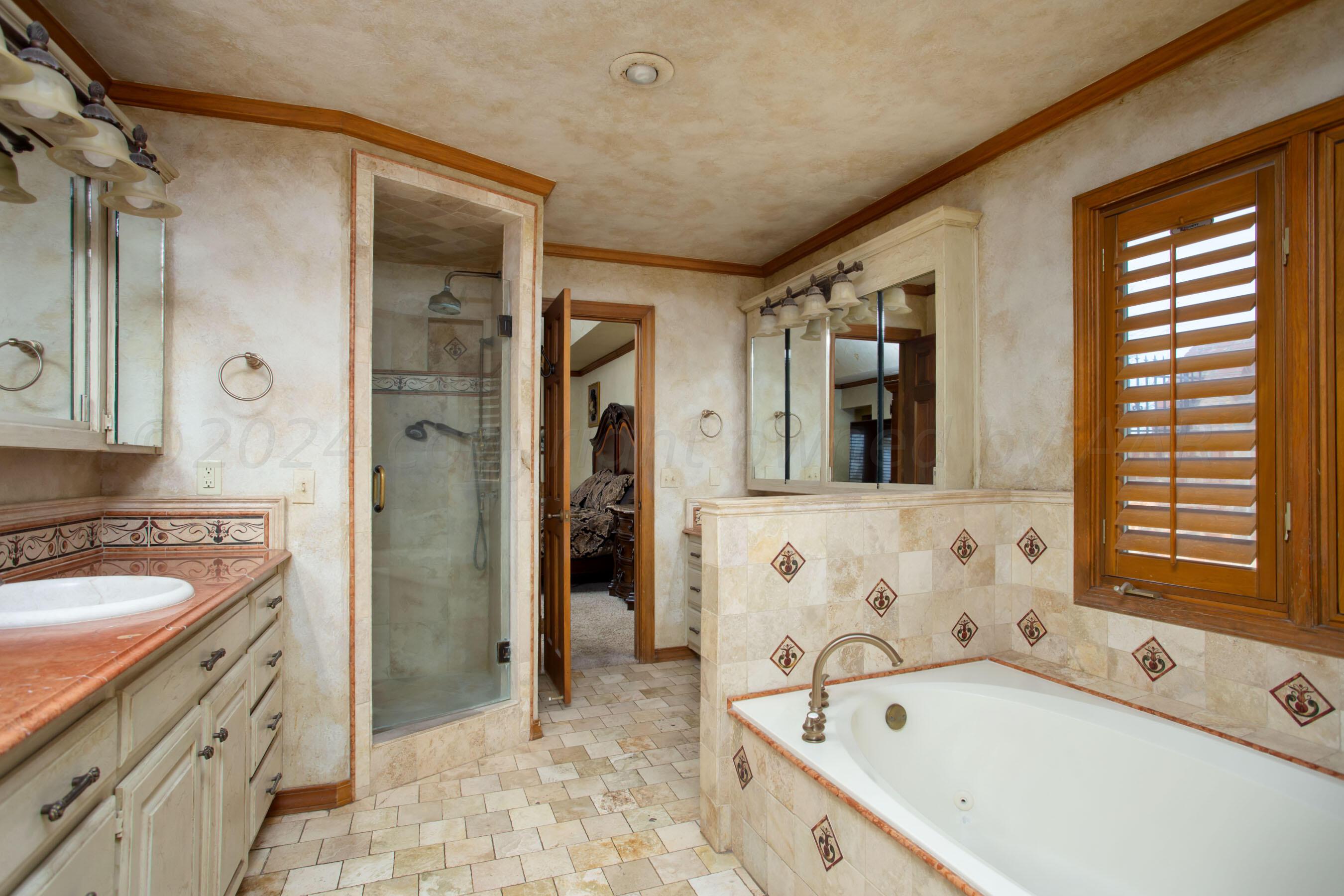 58 Helium Road Amarillo, TX 79124 - Photo 17 of 66 Master Bath