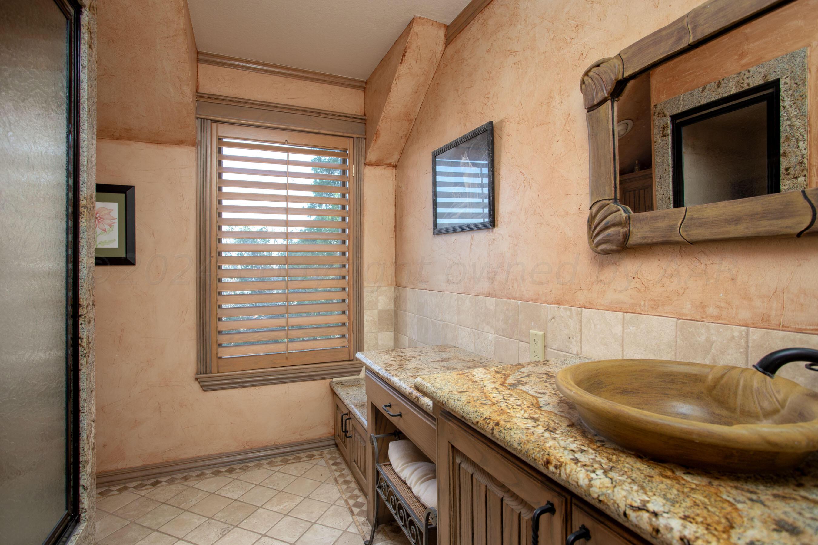 58 Helium Road Amarillo, TX 79124 - Photo 41 of 66 Second Floor Bath