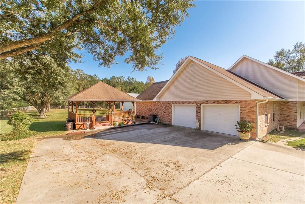 22 Restor Road Covington, LA 70435 - Photo 3 of 36 Gallery Image 3