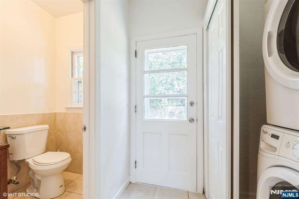 275 Taft Court Paramus, NJ 07652 - Photo 21 of 40