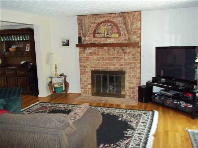 5106 Ranstead Court, Unit 6 Columbus, OH 43220 - Photo 3 of 12