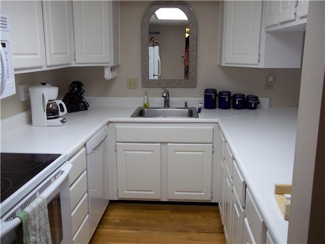 5106 Ranstead Court, Unit 6 Columbus, OH 43220 - Photo 5 of 12