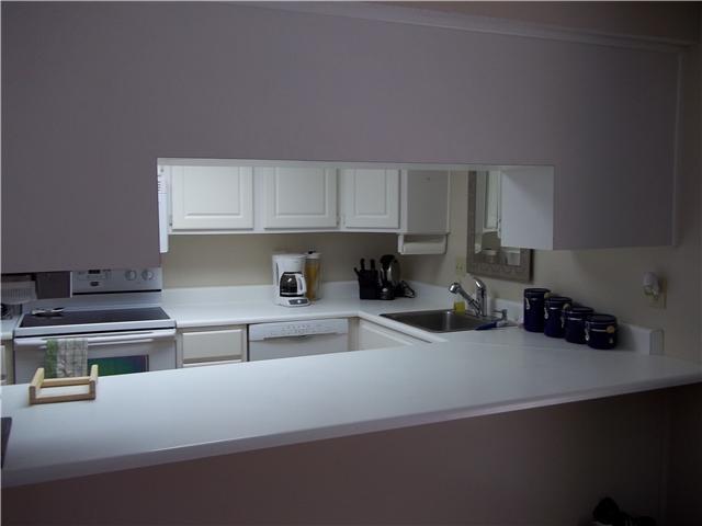 5106 Ranstead Court, Unit 6 Columbus, OH 43220 - Photo 6 of 12