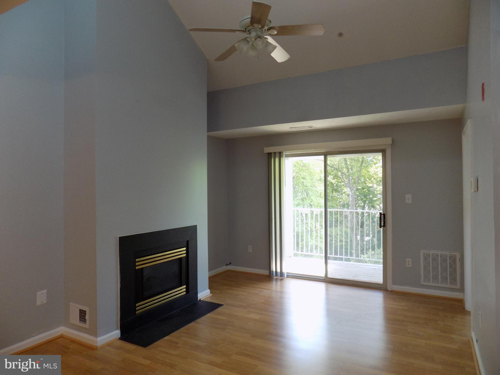 784 Kennington Road Reisterstown, MD 21136 - Photo 14 of 31 Vaulted Ceiling