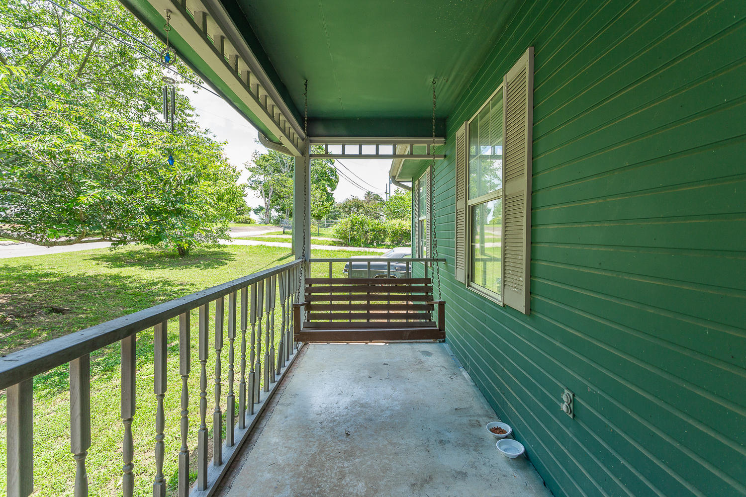 1183 Grand Center Road Chickamauga, GA 30707 - Photo 5 of 31 Front Porch