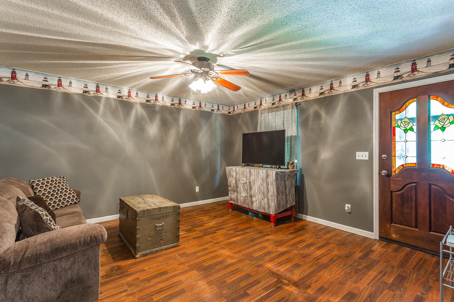 1183 Grand Center Road Chickamauga, GA 30707 - Photo 10 of 31 Living Room