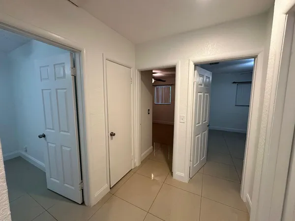 $3,500 | 104 Northeast 16th Avenue, Boynton Beach, FL 33435