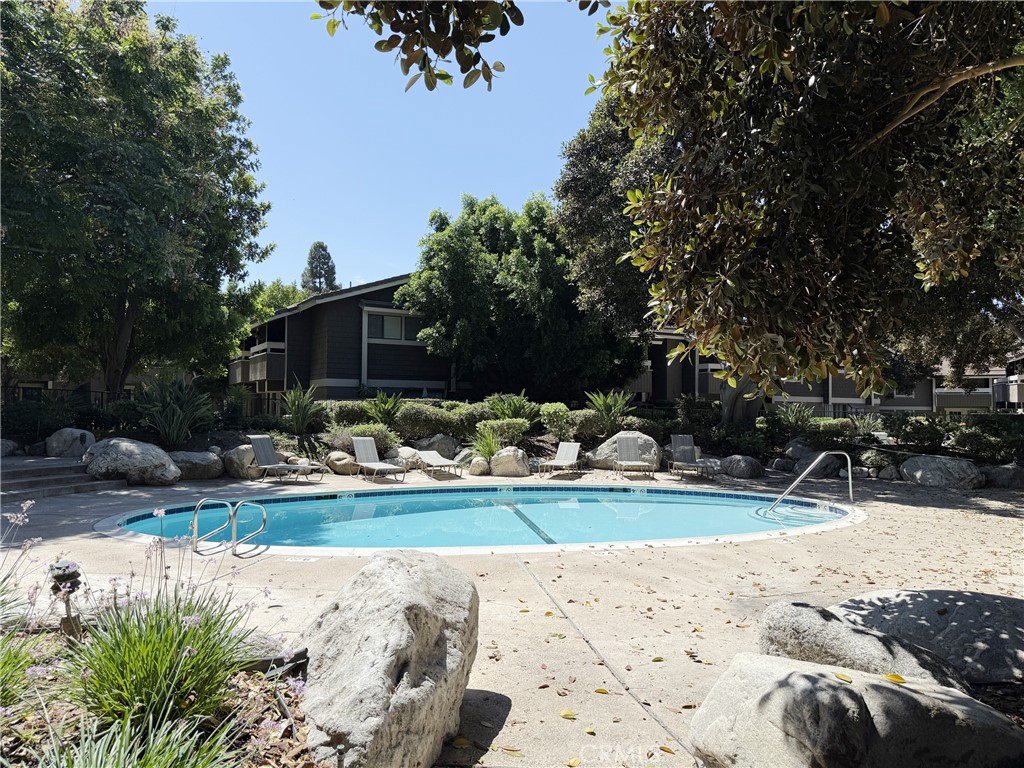231 Springview Irvine, CA 92620 - Photo 18 of 23