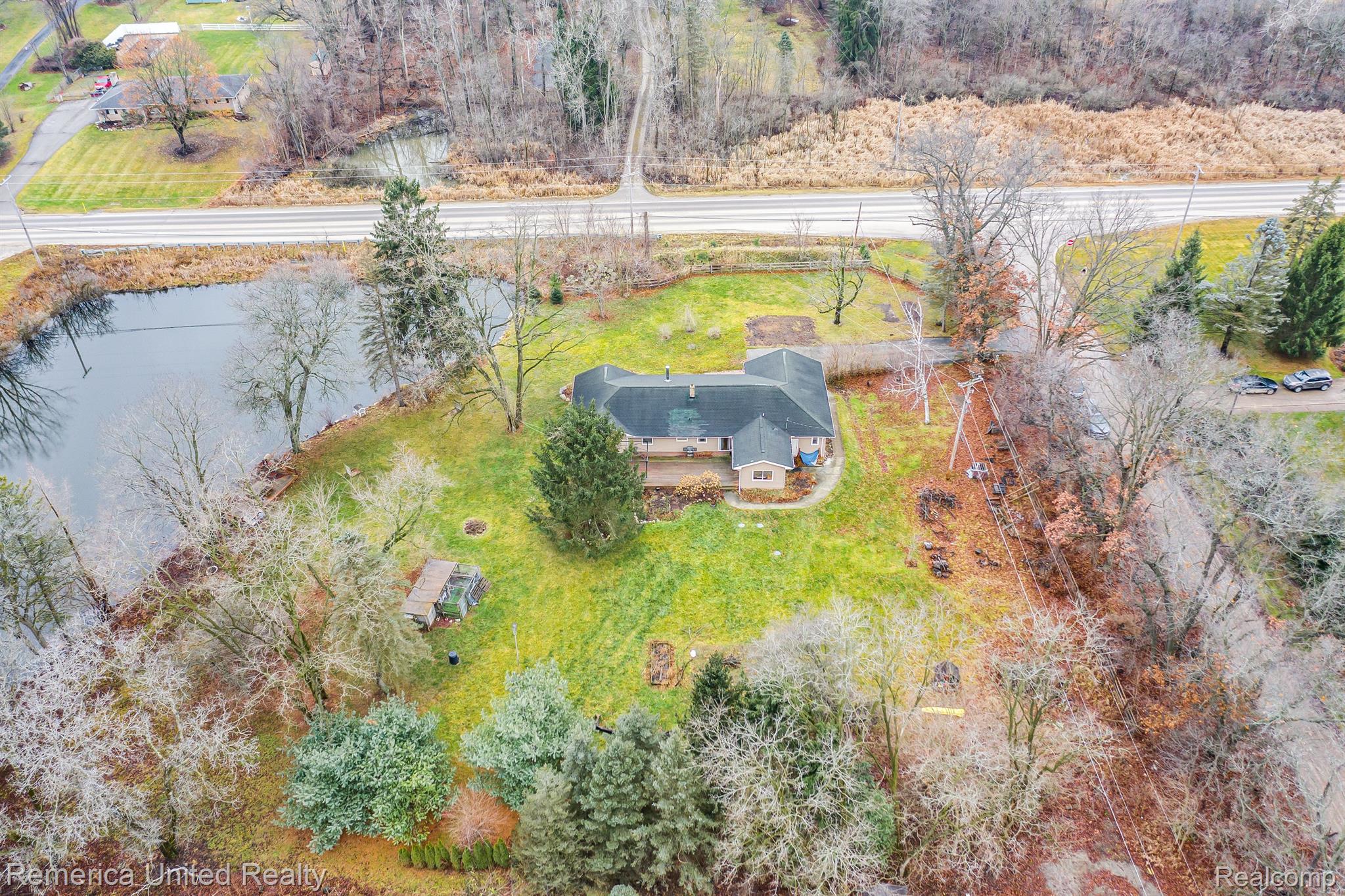 10413 Oakhill Road Holly, MI 48442 - Photo 35 of 39 FEELS LIKE YOU'RE UP NORTH YET MINUTES FROM CITIES