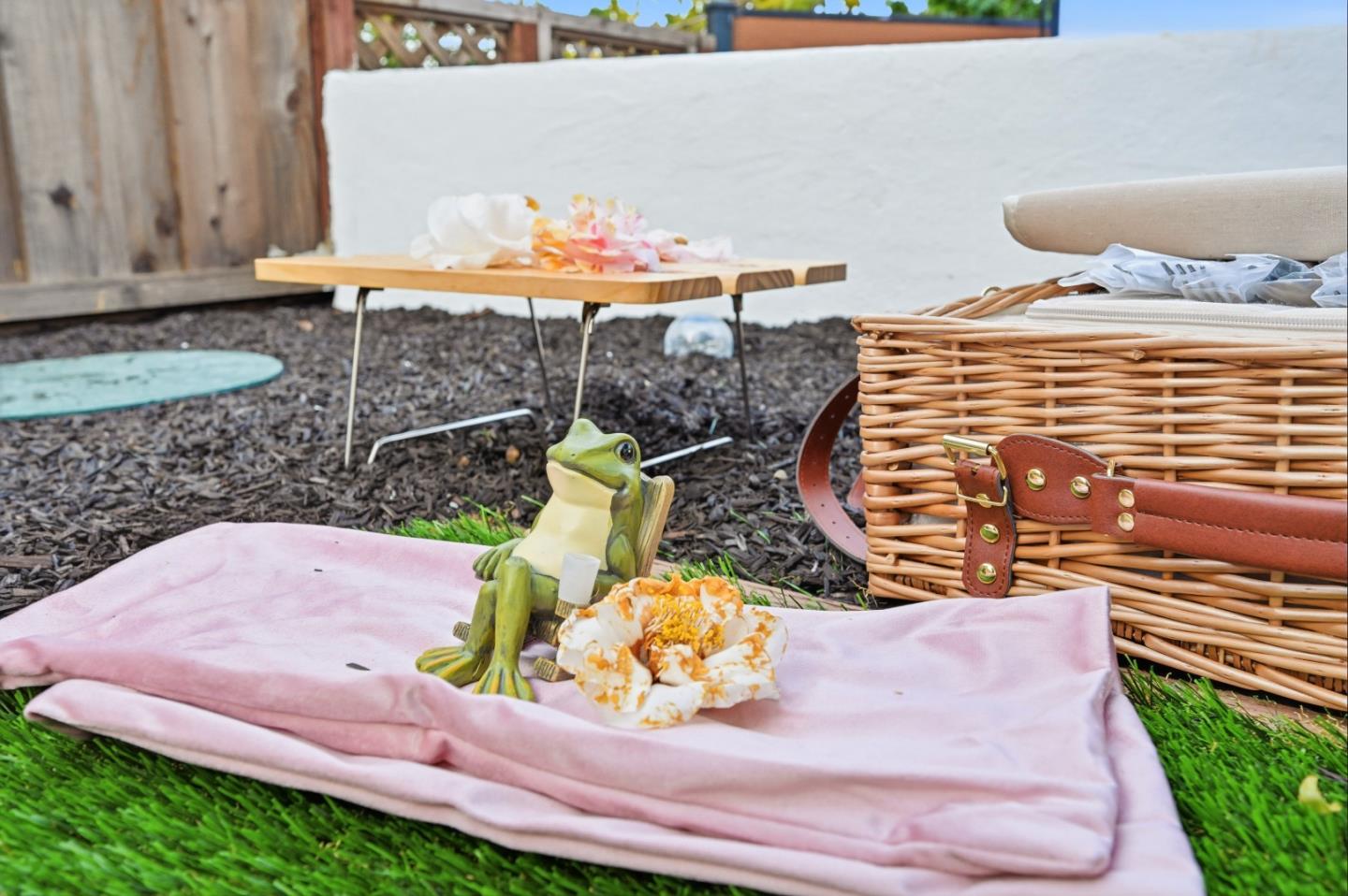 1609 Molitor Road Belmont, CA 94002 - Photo 115 of 162