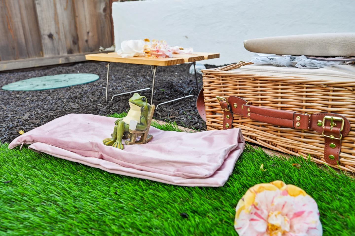 1609 Molitor Road Belmont, CA 94002 - Photo 116 of 162