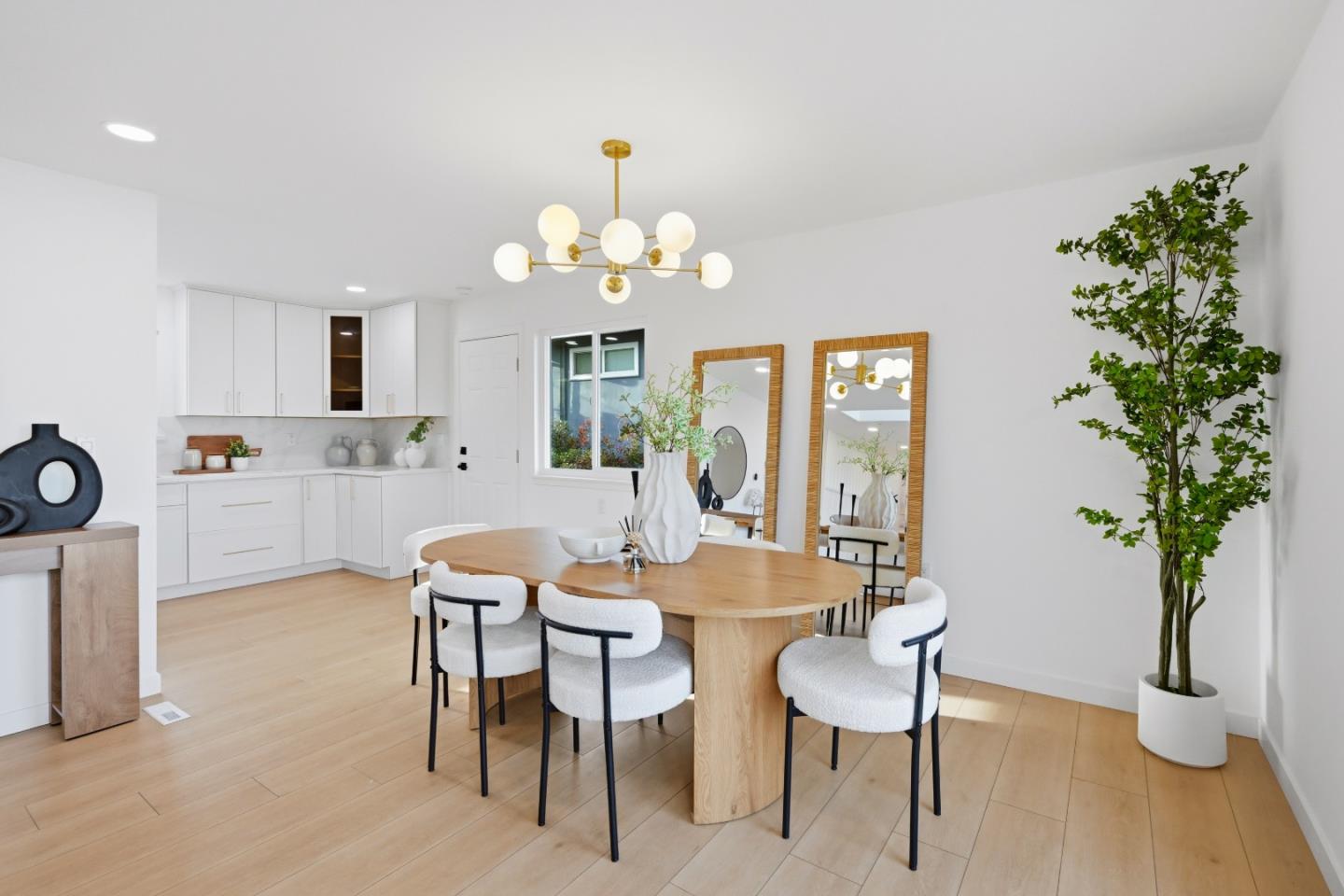 1609 Molitor Road Belmont, CA 94002 - Photo 26 of 162