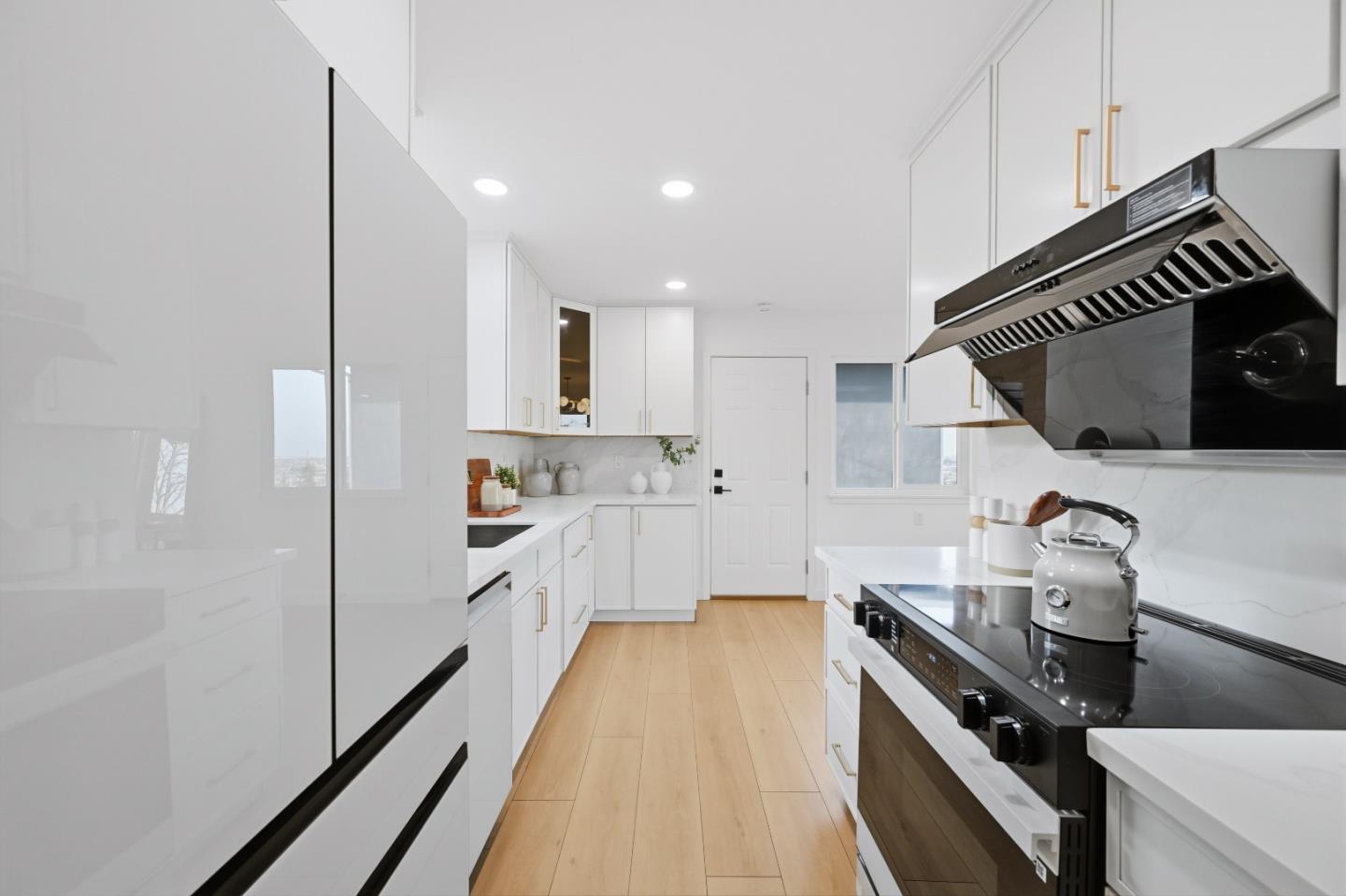 1609 Molitor Road Belmont, CA 94002 - Photo 44 of 162