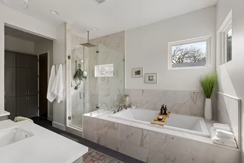 $2,400,000 | 22 Margranita Crescent, Austin, TX 78703