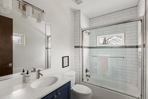 $2,400,000 | 22 Margranita Crescent, Austin, TX 78703