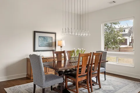 $2,400,000 | 22 Margranita Crescent, Austin, TX 78703