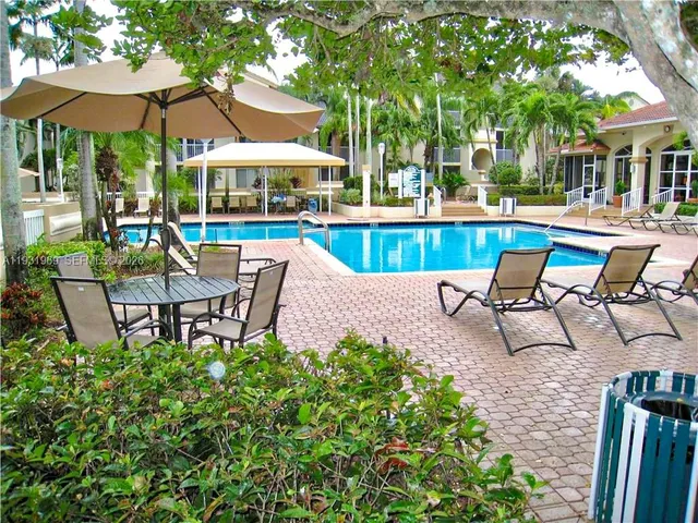 $1,790 | The Villages of Palm Beach Lakes, West Palm Beach, FL 33409