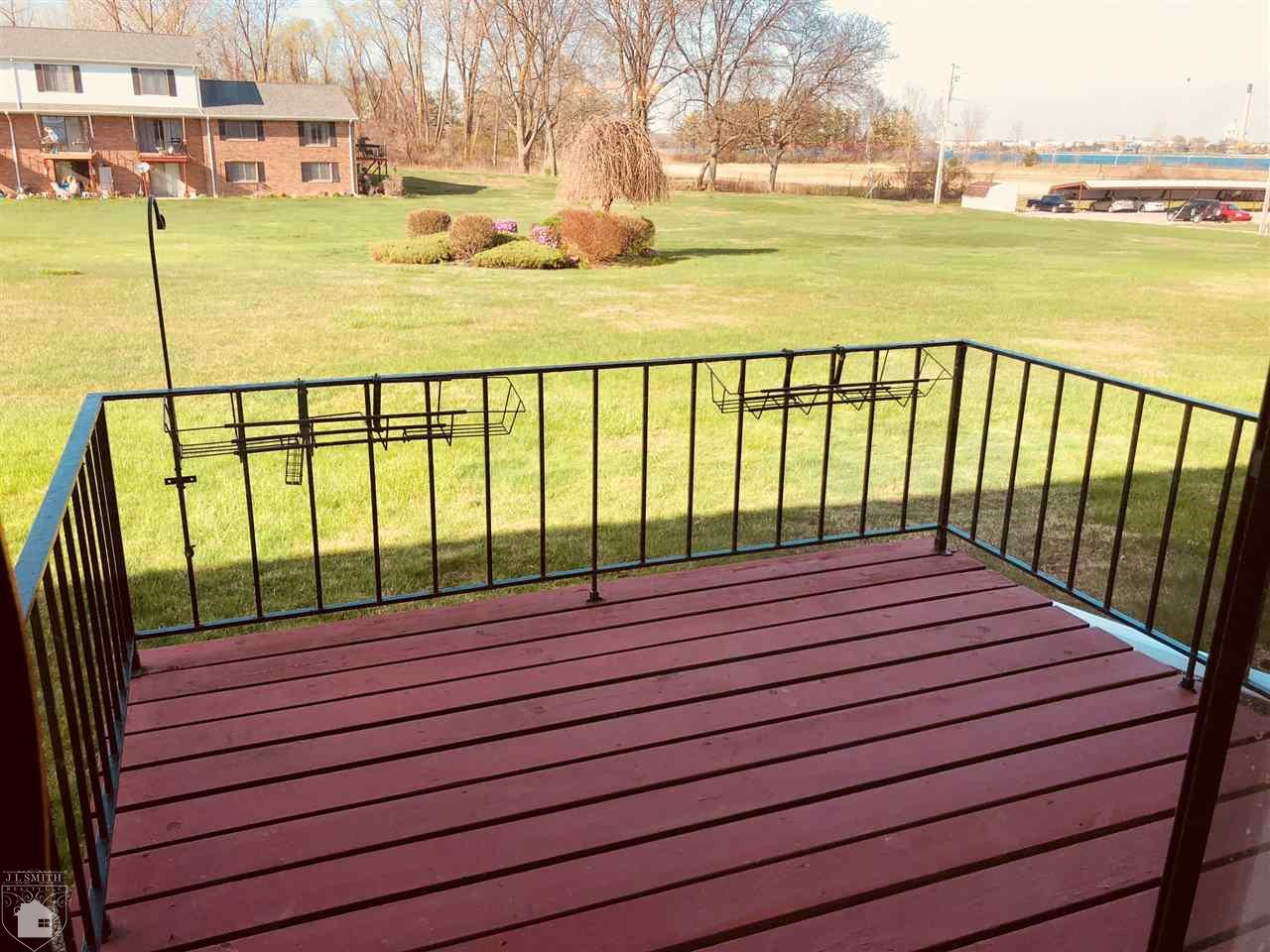 125 Cuttle Road, Unit E 39 Marysville, MI 48040 - Photo 2 of 13