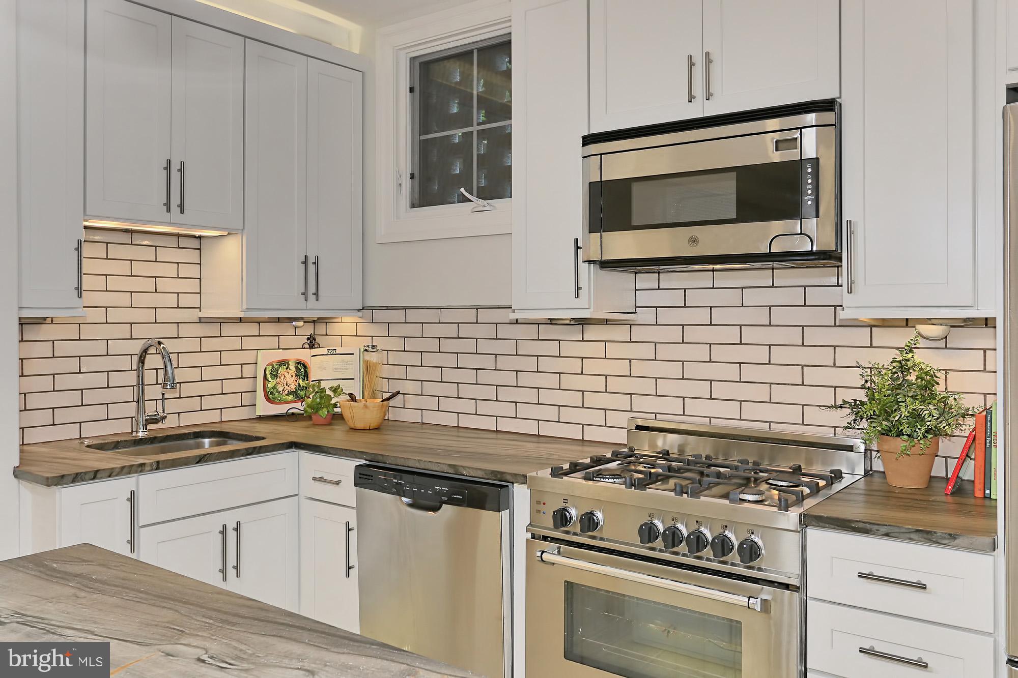1922 Belmont Road Northwest, Unit 1 Washington, DC 20009 - Photo 13 of 22 Kitchen