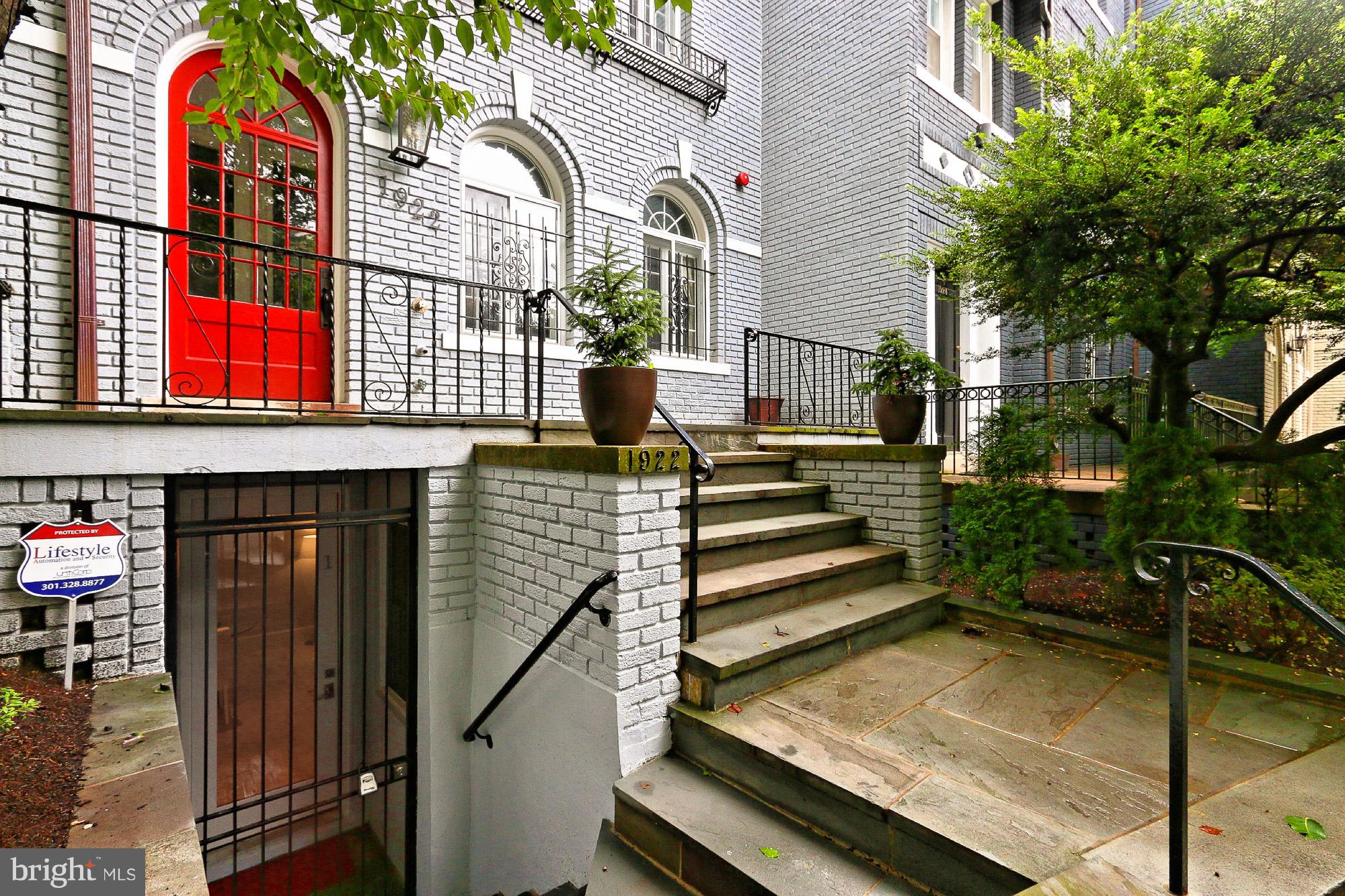 Terrace Level Entrance