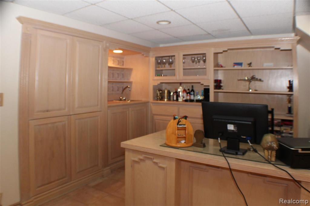 30825 Timberbrook Lane Bingham Farms, MI 48025 - Photo 18 of 24