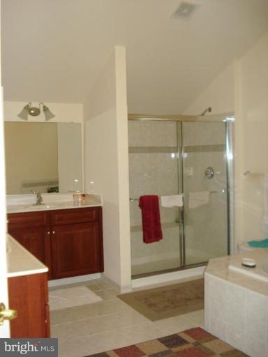 18546 Kerill Road Triangle, VA 22172 - Photo 14 of 17 Master Bath #2